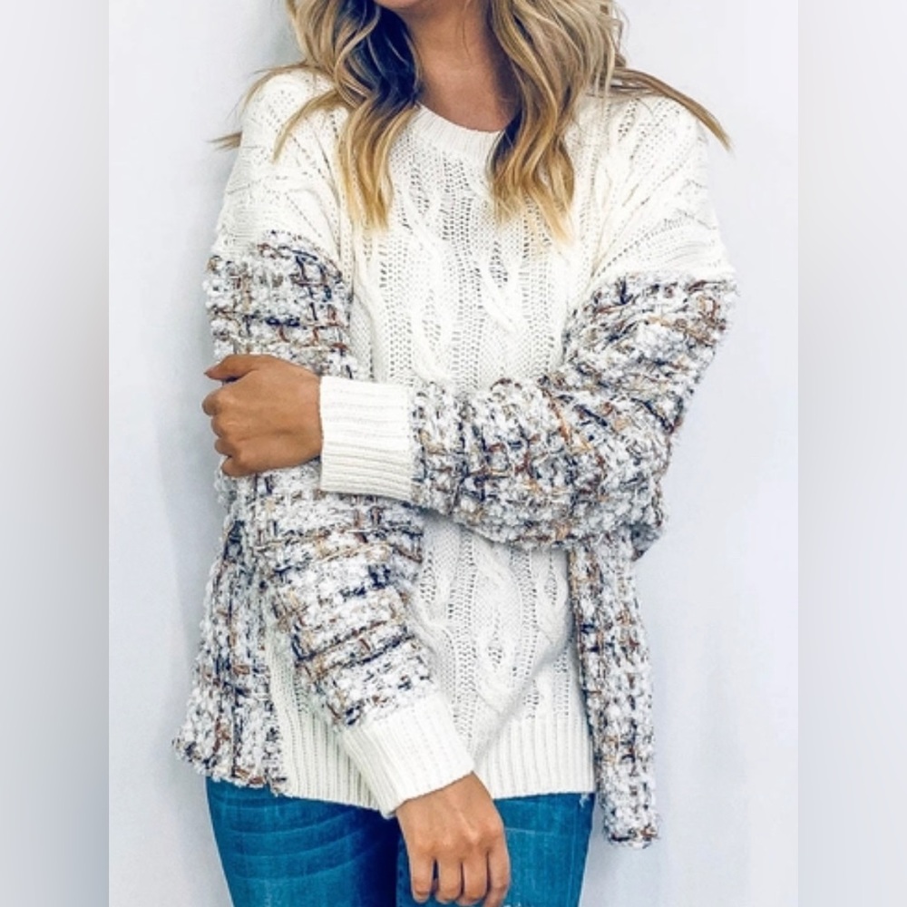 Size S/M Andthewhy sweater